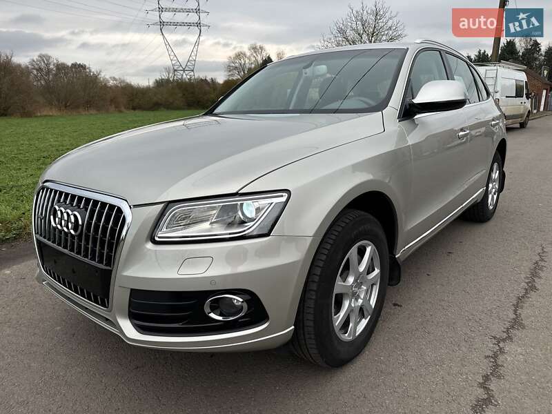 Внедорожник / Кроссовер Audi Q5 2015 в 