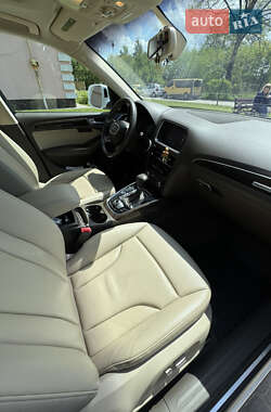Внедорожник / Кроссовер Audi Q5 2013 в 