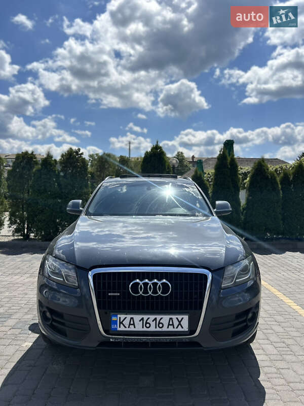 Внедорожник / Кроссовер Audi Q5 2011 в Киеве
