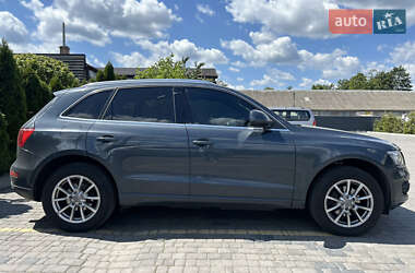 Позашляховик / Кросовер Audi Q5 2011 в 