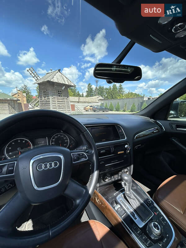 Внедорожник / Кроссовер Audi Q5 2011 в Киеве