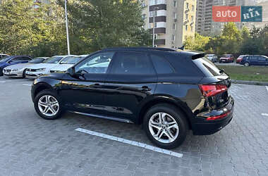 Внедорожник / Кроссовер Audi Q5 2018 в 