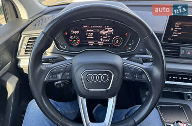 Внедорожник / Кроссовер Audi Q5 2018 в 