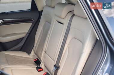 Позашляховик / Кросовер Audi Q5 2012 в 