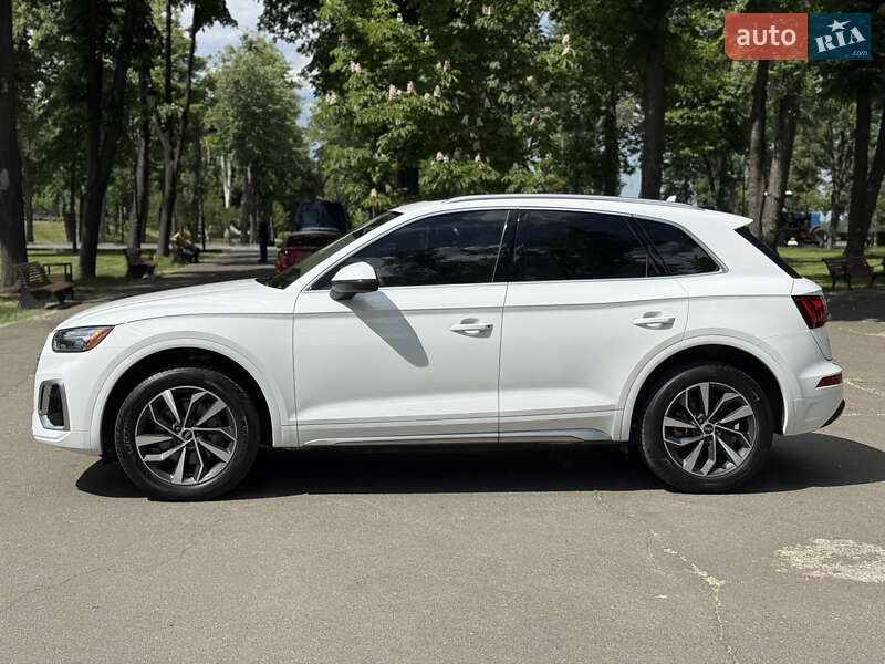 Внедорожник / Кроссовер Audi Q5 2021 в Киеве