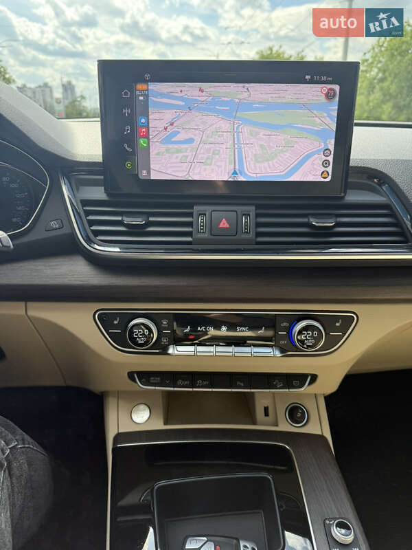 Внедорожник / Кроссовер Audi Q5 2021 в Киеве