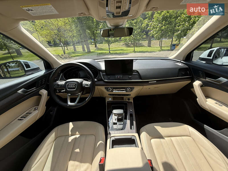 Внедорожник / Кроссовер Audi Q5 2021 в Киеве