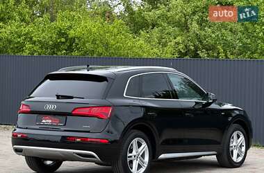 Внедорожник / Кроссовер Audi Q5 2018 в 