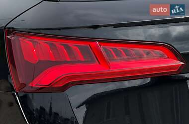 Внедорожник / Кроссовер Audi Q5 2018 в 