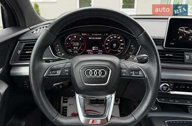 Внедорожник / Кроссовер Audi Q5 2018 в 