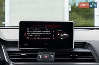 Внедорожник / Кроссовер Audi Q5 2018 в 