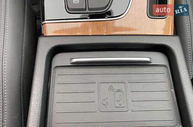 Внедорожник / Кроссовер Audi Q5 2021 в 