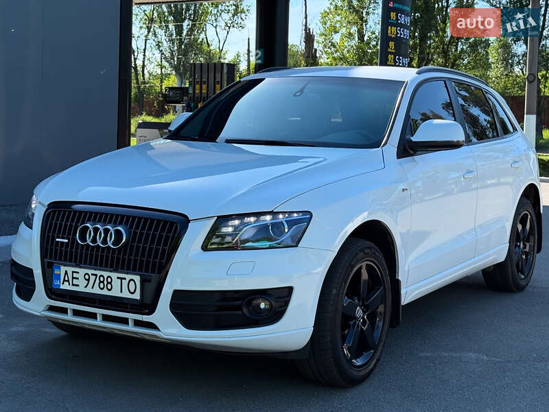 Внедорожник / Кроссовер Audi Q5 2010 в 