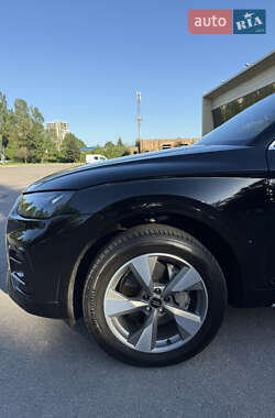 Внедорожник / Кроссовер Audi Q5 2023 в 