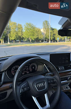 Внедорожник / Кроссовер Audi Q5 2023 в 
