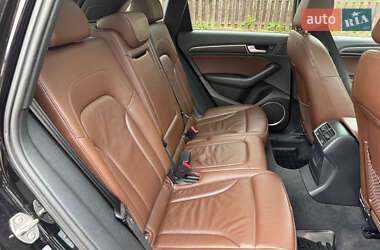 Внедорожник / Кроссовер Audi Q5 2016 в 