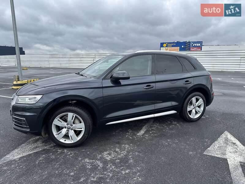Внедорожник / Кроссовер Audi Q5 2017 в Львове