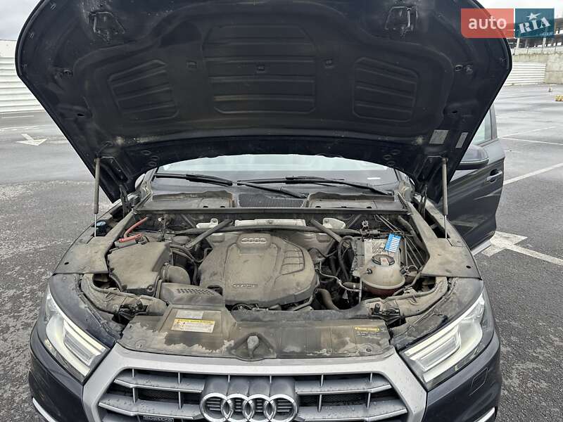 Внедорожник / Кроссовер Audi Q5 2017 в Львове