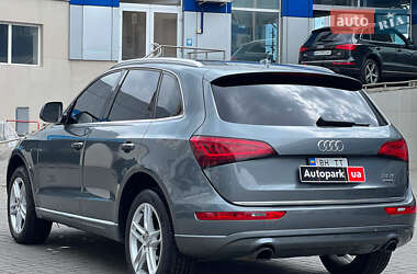 Позашляховик / Кросовер Audi Q5 2015 в 