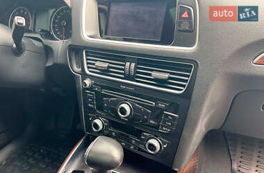 Позашляховик / Кросовер Audi Q5 2015 в 