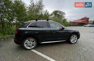 Внедорожник / Кроссовер Audi Q5 2017 в 