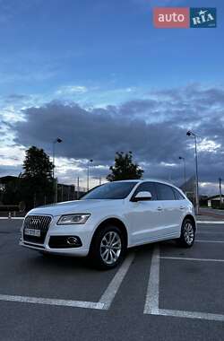 Внедорожник / Кроссовер Audi Q5 2012 в 