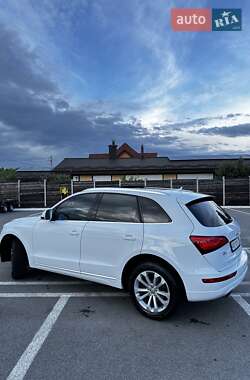 Внедорожник / Кроссовер Audi Q5 2012 в 