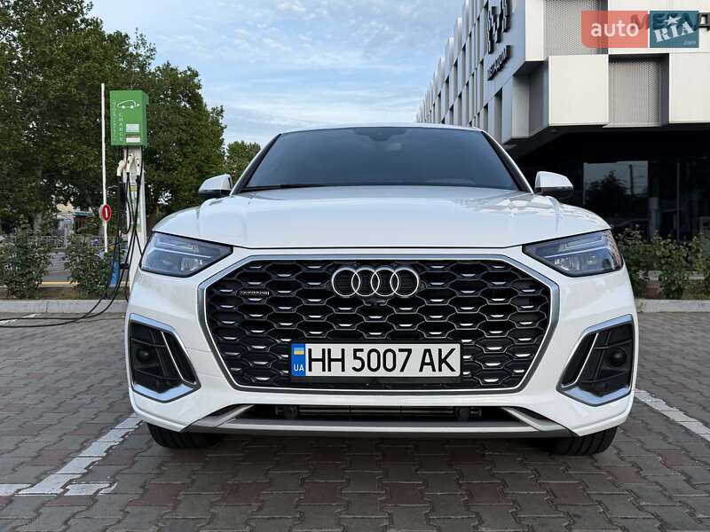 Внедорожник / Кроссовер Audi Q5 2022 в Одессе