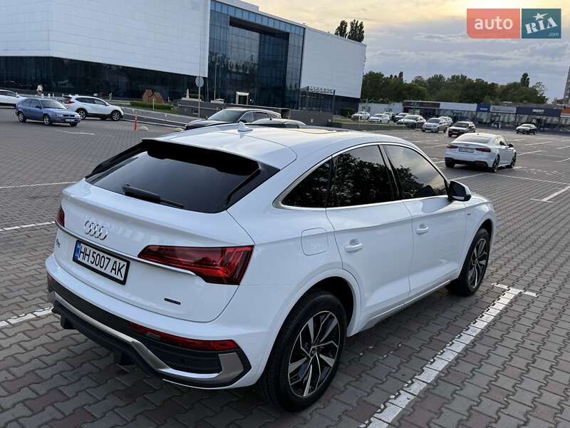 Внедорожник / Кроссовер Audi Q5 2022 в Одессе