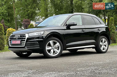 Позашляховик / Кросовер Audi Q5 2018 в 