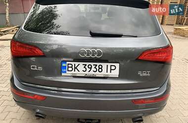 Внедорожник / Кроссовер Audi Q5 2015 в 