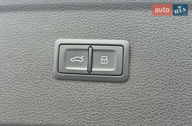 Внедорожник / Кроссовер Audi Q5 2018 в 