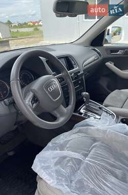 Позашляховик / Кросовер Audi Q5 2010 в 