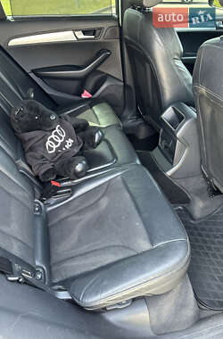Внедорожник / Кроссовер Audi Q5 2009 в Днепре