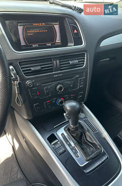 Внедорожник / Кроссовер Audi Q5 2009 в Днепре
