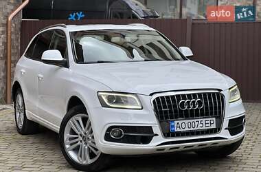 Позашляховик / Кросовер Audi Q5 2010 в Ужгороді