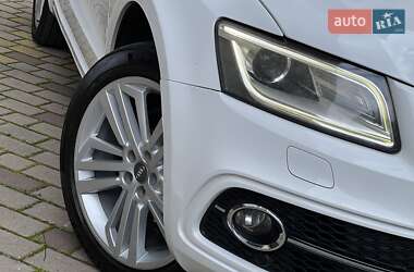 Внедорожник / Кроссовер Audi Q5 2010 в 