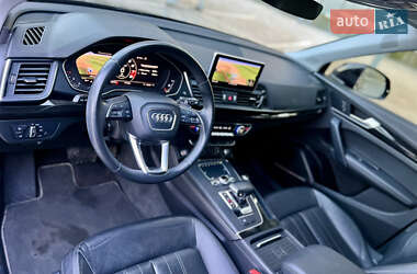 Внедорожник / Кроссовер Audi Q5 2019 в 