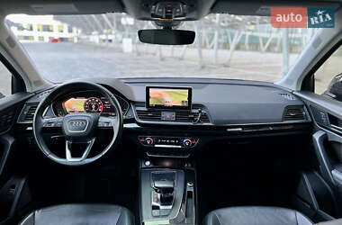 Внедорожник / Кроссовер Audi Q5 2019 в 