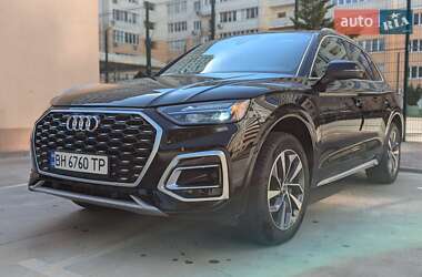 Внедорожник / Кроссовер Audi Q5 2021 в 