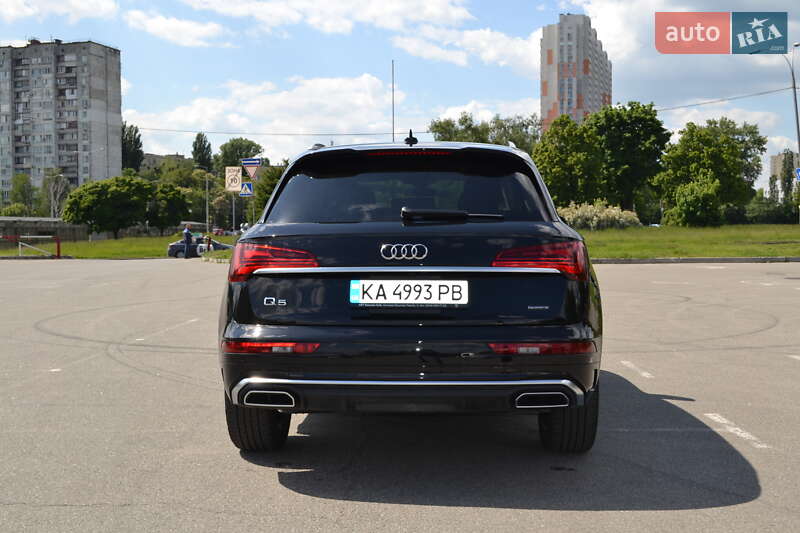 Внедорожник / Кроссовер Audi Q5 2023 в Киеве