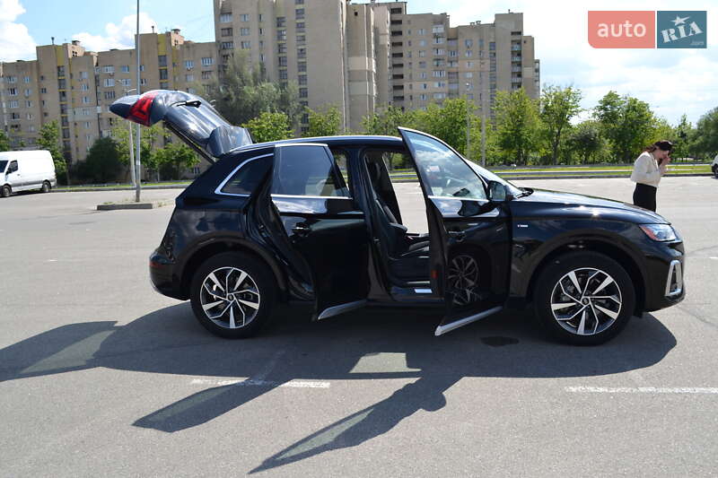 Внедорожник / Кроссовер Audi Q5 2023 в Киеве
