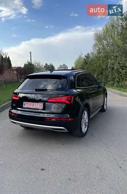 Внедорожник / Кроссовер Audi Q5 2019 в 