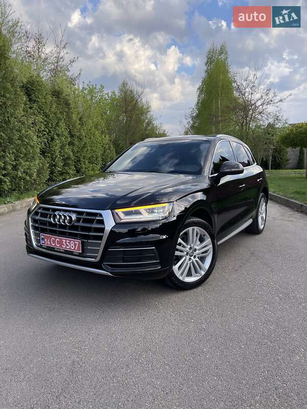 Внедорожник / Кроссовер Audi Q5 2019 в 