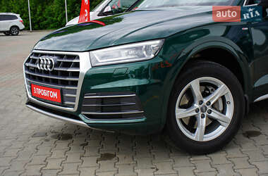 Внедорожник / Кроссовер Audi Q5 2017 в 