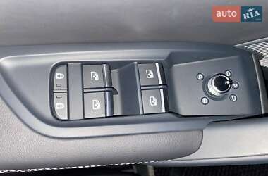 Позашляховик / Кросовер Audi Q5 2023 в 