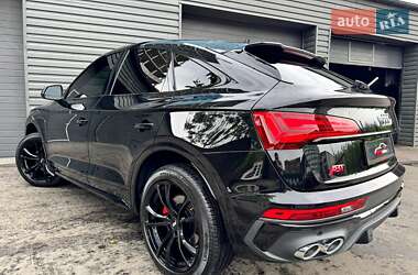 Внедорожник / Кроссовер Audi Q5 2023 в 