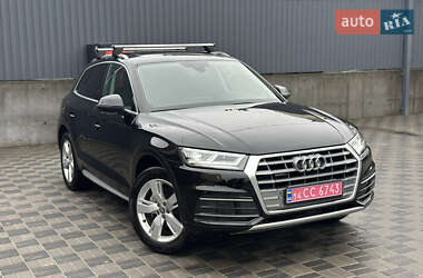 Позашляховик / Кросовер Audi Q5 2018 в 