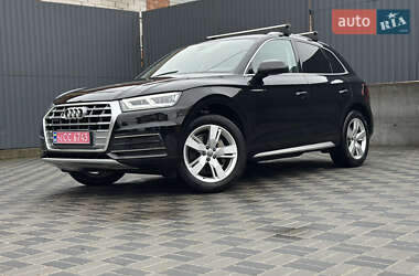 Позашляховик / Кросовер Audi Q5 2018 в 