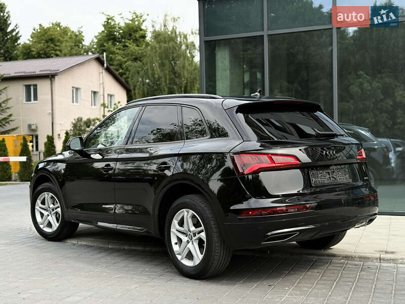 Внедорожник / Кроссовер Audi Q5 2017 в Львове